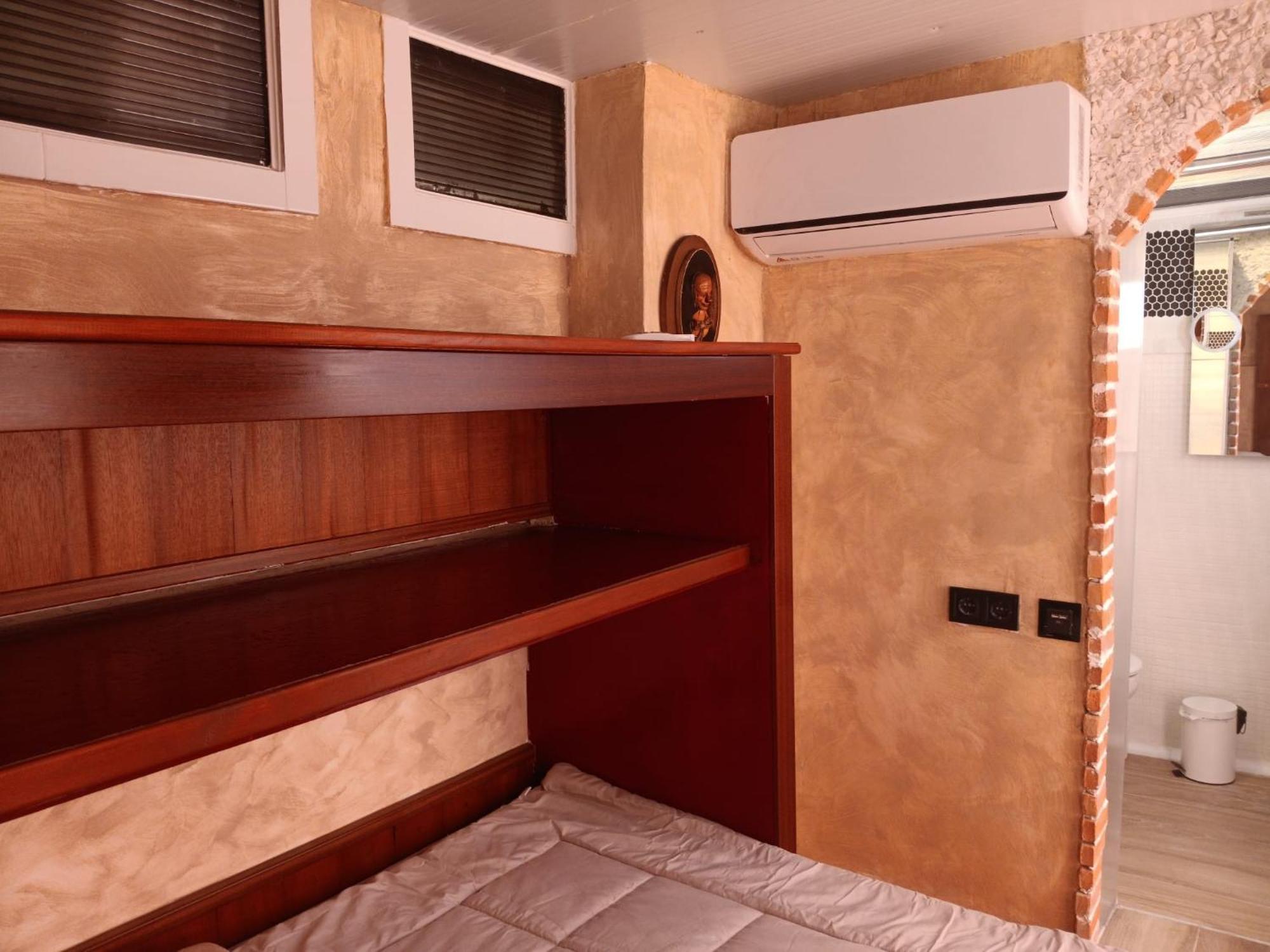 Hotel Tiny House La Pobla de Vallbona Esterno foto